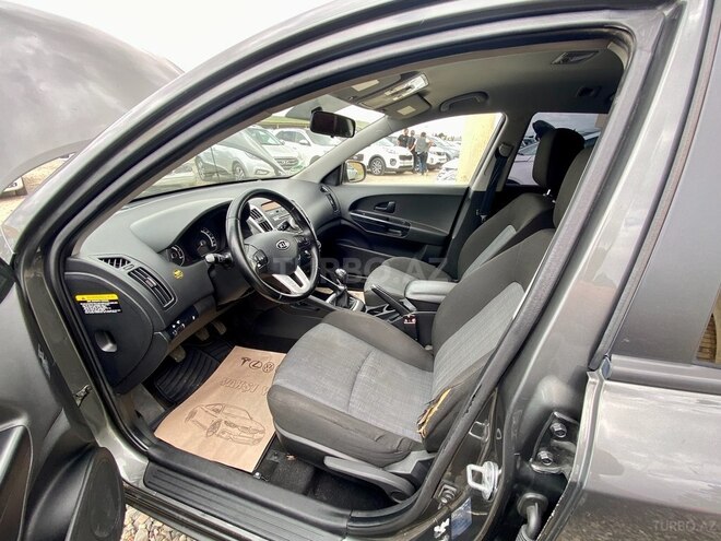 Kia Ceed 2011, 349,000 km - 1.6 л - Gəncə