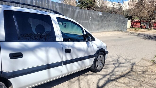 Opel Zafira 2003, 490,000 km - 2.0 l - Bakı