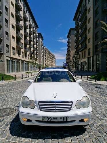 Mercedes C 240 2001, 370,000 km - 2.6 л - Bakı