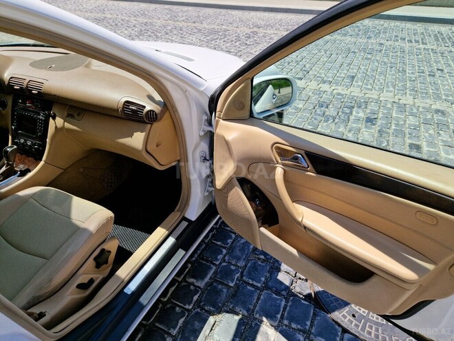 Mercedes C 240 2001, 370,000 km - 2.6 л - Bakı