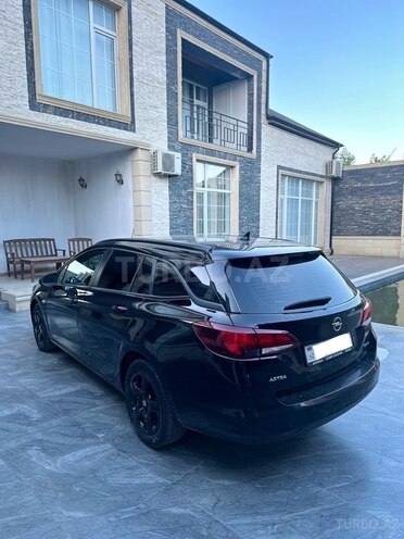 Opel Astra 2018, 102,000 km - 1.4 l - Bakı