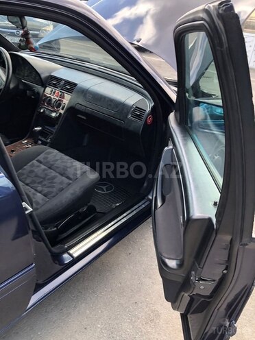 Mercedes C 180 1999, 773,000 km - 1.8 л - Bakı