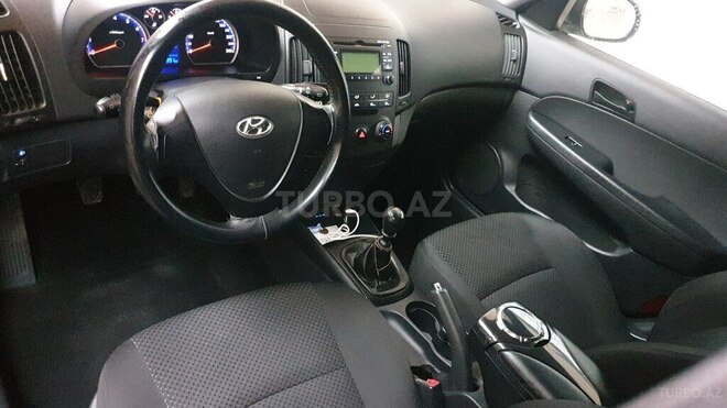 Hyundai i30 2009, 260,000 km - 1.4 l - Gəncə