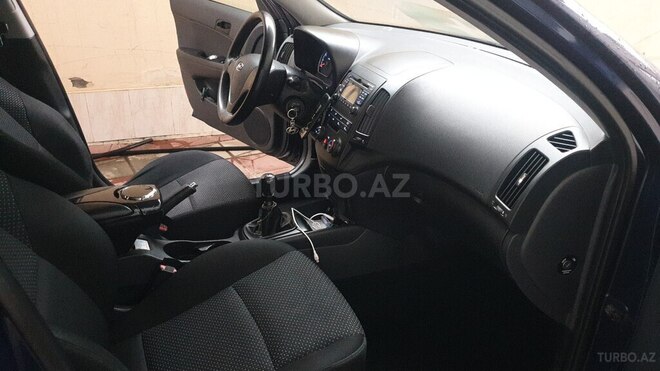 Hyundai i30 2009, 260,000 km - 1.4 l - Gəncə