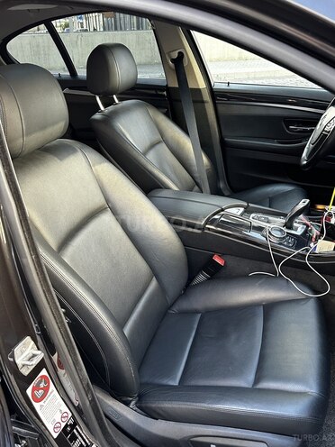 BMW 520 2014, 205,000 km - 2.0 л - Bakı