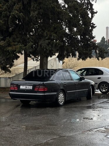 Mercedes E 320 1999, 452,460 km - 3.2 л - Bakı