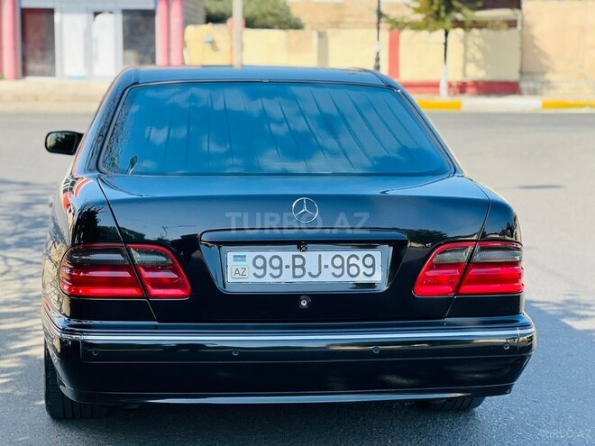 Mercedes E 270