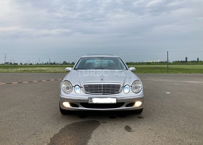 Mercedes E 240 2003, 285,000 km - 2.4 l - Bakı
