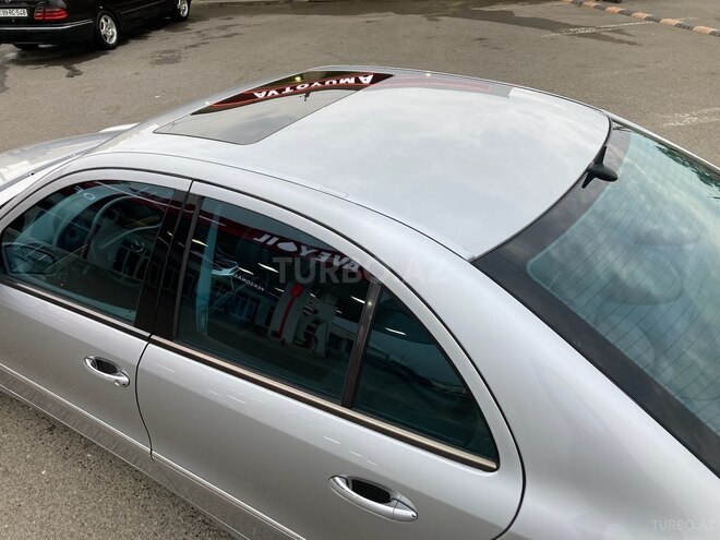 Mercedes E 240 2003, 285,000 km - 2.4 l - Bakı