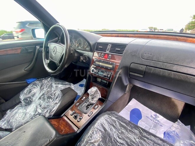 Mercedes C 240 1998, 300,000 km - 2.4 л - Bakı