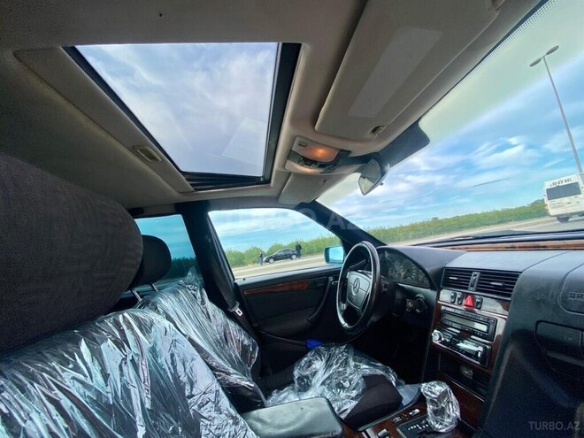 Mercedes C 240 1998, 300,000 km - 2.4 л - Bakı