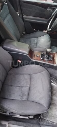 Mercedes E 200 1996, 300,000 km - 2.0 l - Göyçay