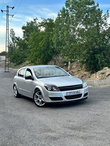 Opel Astra 2004, 290,000 km - 1.6 l - Bakı