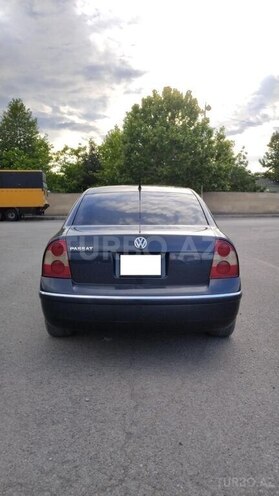 Volkswagen Passat 2004, 230,201 km - 1.8 l - Bərdə