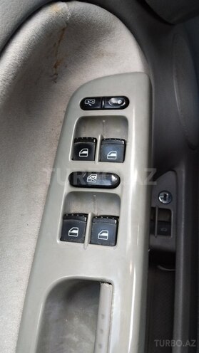 Volkswagen Passat 2004, 230,201 km - 1.8 l - Bərdə