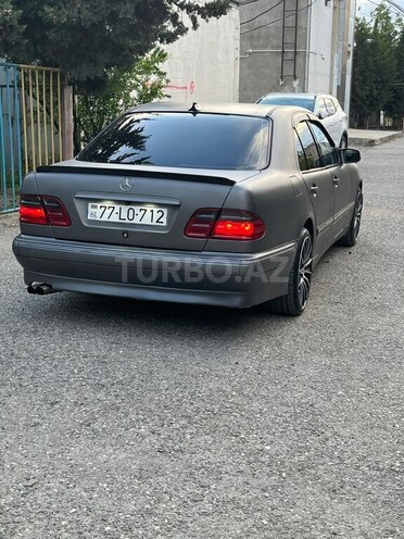 Mercedes E 240 2001, 362,800 km - 2.4 l - Sumqayıt