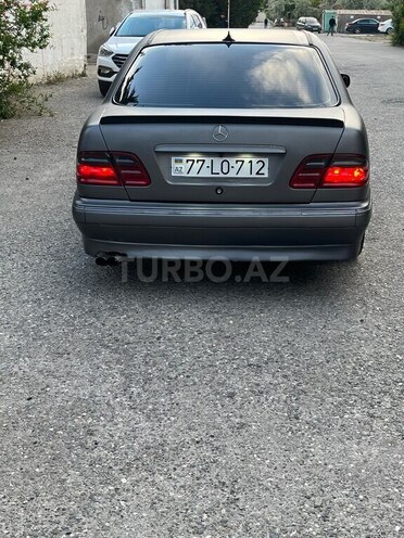 Mercedes E 240 2001, 362,800 km - 2.4 l - Sumqayıt