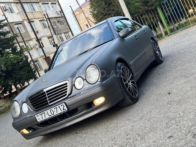 Mercedes E 240 2001, 362,800 km - 2.4 l - Sumqayıt