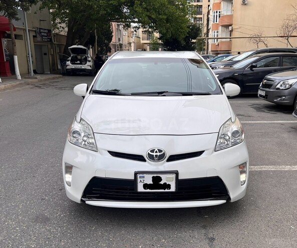 Toyota Prius 2015, 140,496 km - 1.8 л - Bakı