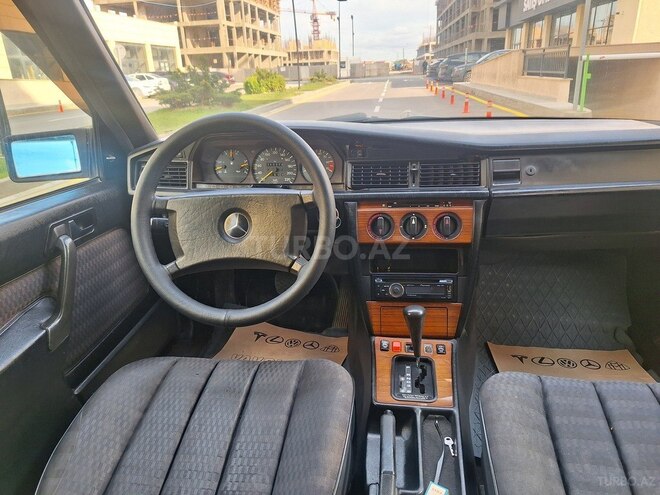 Mercedes 190 1991, 300,366 km - 2.0 l - Sumqayıt