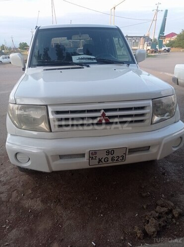 Mitsubishi Pajero io 2000, 235,000 km - 1.8 л - Şəmkir
