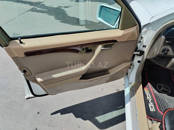 Mercedes C 230 1997, 213,456 km - 2.3 l - Xırdalan