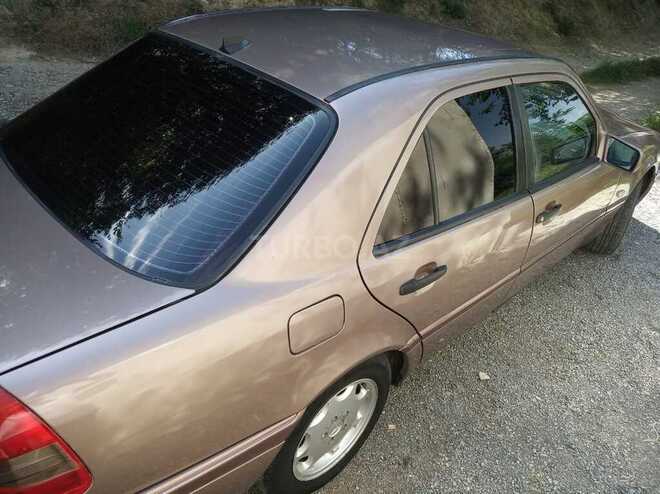 Mercedes C 180 1995, 285,476 km - 1.8 л - Şəki