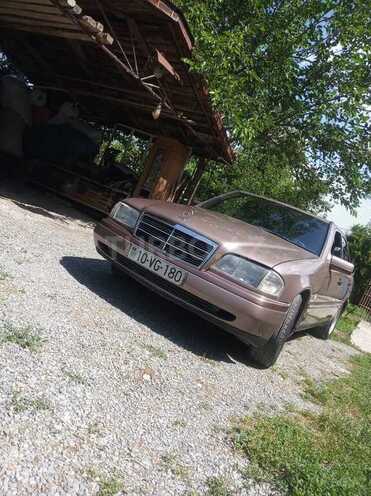 Mercedes C 180 1995, 285,476 km - 1.8 л - Şəki