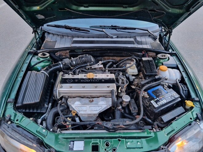 Opel Vectra 1996, 324,500 km - 2.0 l - Bakı