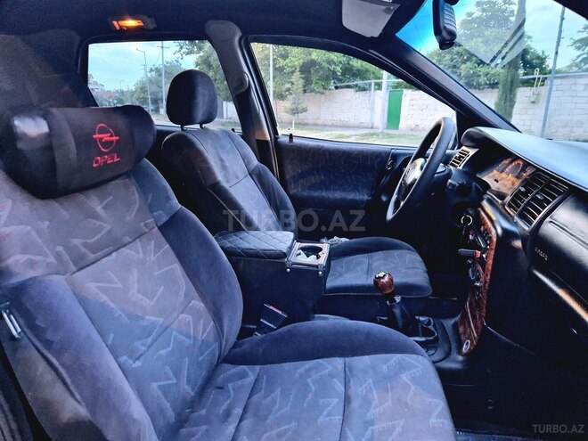 Opel Vectra 1996, 324,500 km - 2.0 l - Bakı