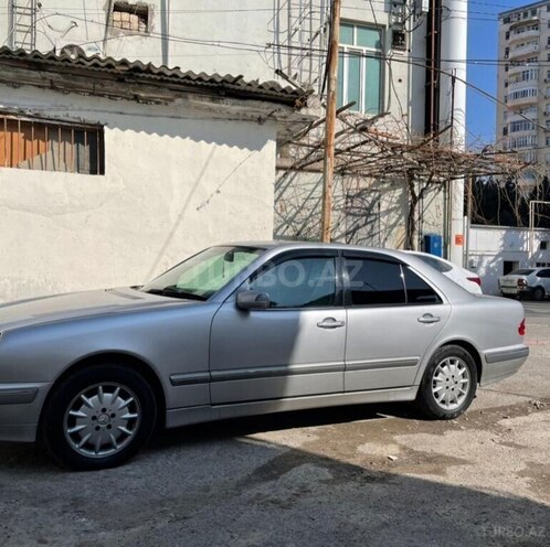 Mercedes E 240 1999, 284,000 km - 2.4 l - Tərtər