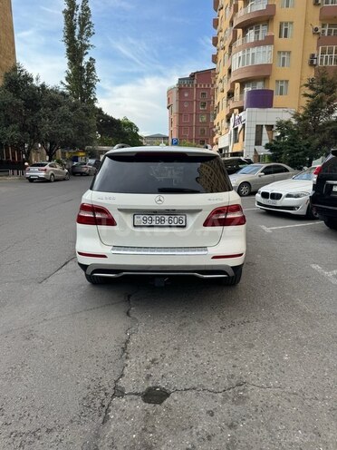Mercedes ML 350 4MATIC 2011, 230,000 km - 3.5 l - Bakı