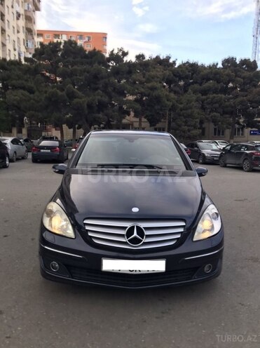 Mercedes B 180 2009, 213,550 km - 2.0 l - Bakı