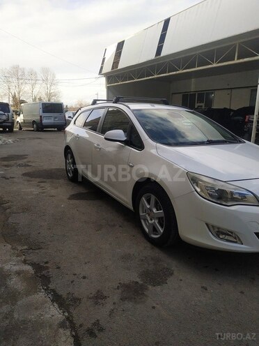 Opel Astra 2011, 390,000 km - 1.3 л - Bakı