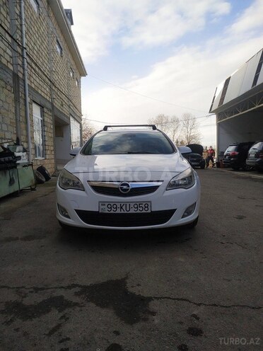 Opel Astra 2011, 390,000 km - 1.3 л - Bakı