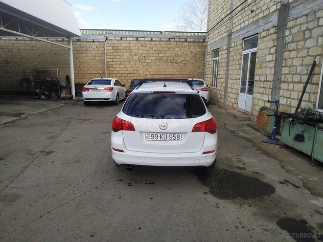Opel Astra 2011, 390,000 km - 1.3 л - Bakı