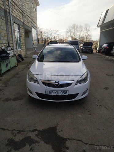 Opel Astra 2011, 390,000 km - 1.3 л - Bakı