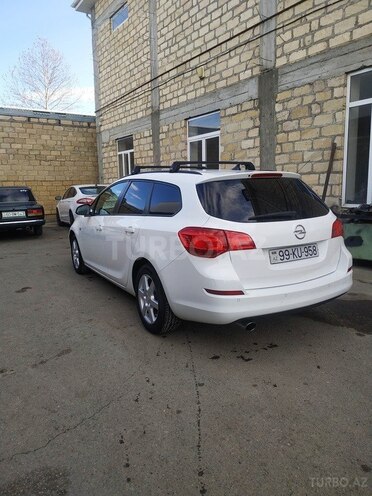 Opel Astra 2011, 390,000 km - 1.3 л - Bakı