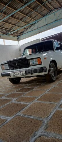 LADA (VAZ) 2107 2005, 350,000 km - 1.6 l - Salyan