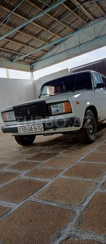 LADA (VAZ) 2107 2005, 350,000 km - 1.6 l - Salyan