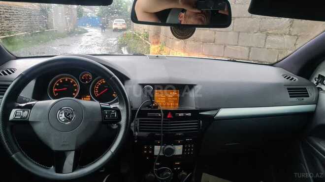 Opel Astra 2009, 305,000 km - 1.6 l - Lənkəran