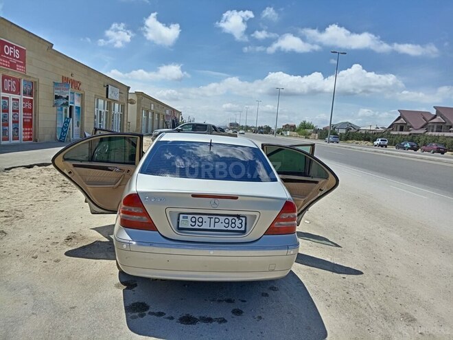 Mercedes C 240 2000, 120,000 km - 2.4 l - Bakı
