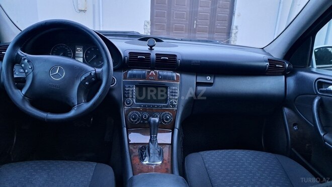 Mercedes C 230 2005, 273,000 km - 2.5 l - Bakı