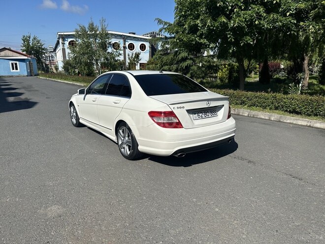 Mercedes C 300 2010, 277,300 km - 3.0 l - Zaqatala