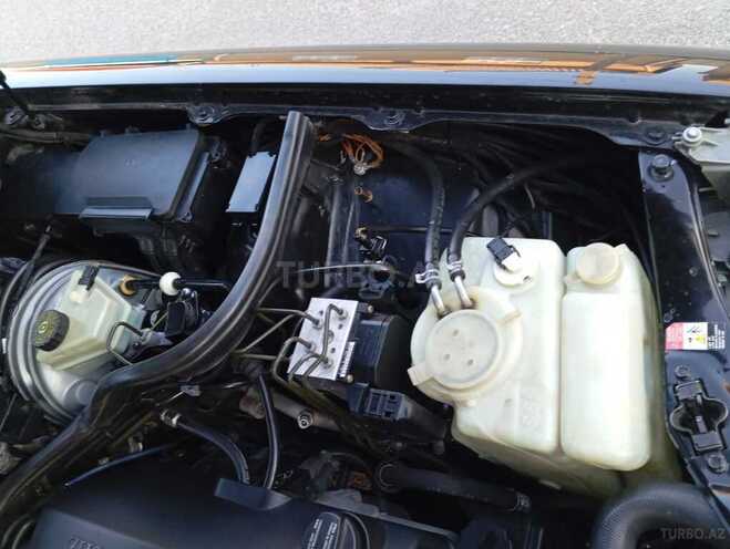 Mercedes E 280 1999, 332,411 km - 2.8 l - Bakı