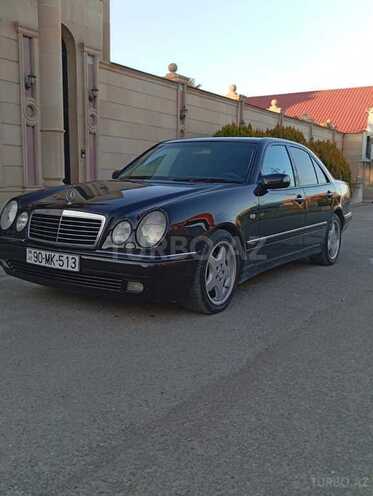 Mercedes E 280 1999, 332,411 km - 2.8 l - Bakı