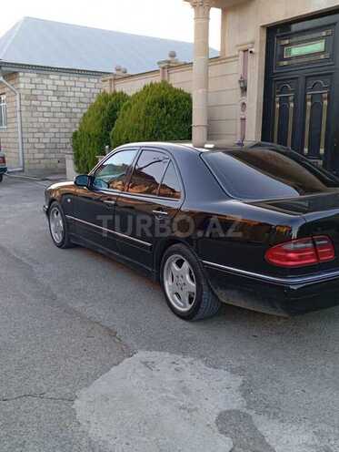 Mercedes E 280 1999, 332,411 km - 2.8 l - Bakı