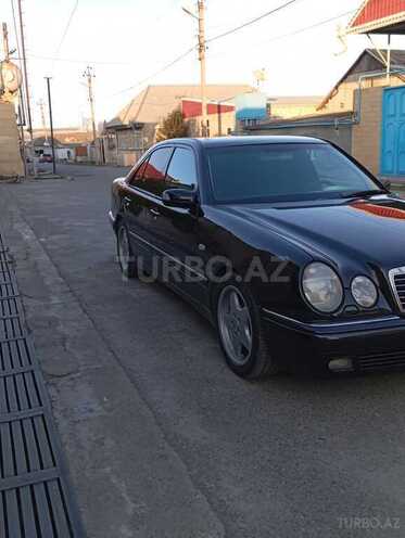 Mercedes E 280 1999, 332,411 km - 2.8 l - Bakı