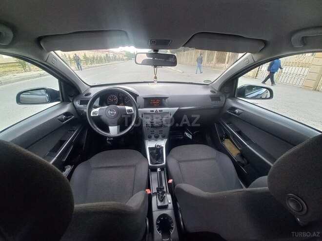 Opel Astra 2009, 218,000 km - 1.4 l - Bakı