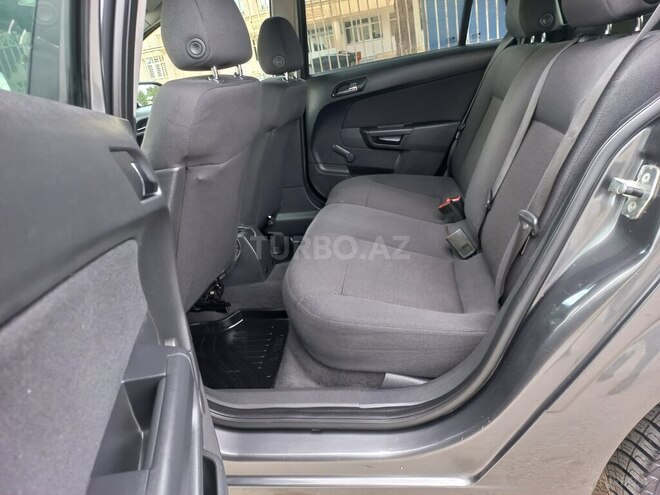 Opel Astra 2009, 218,000 km - 1.4 l - Bakı